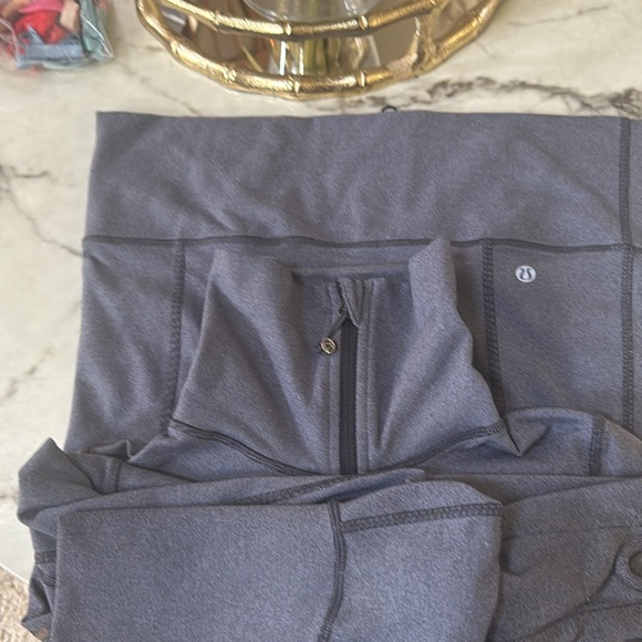 Gray Zip-Up Jacket Lululemon In Stride Jacket Womens Size 4 Gray Thumbholes - Picture 2 of 6